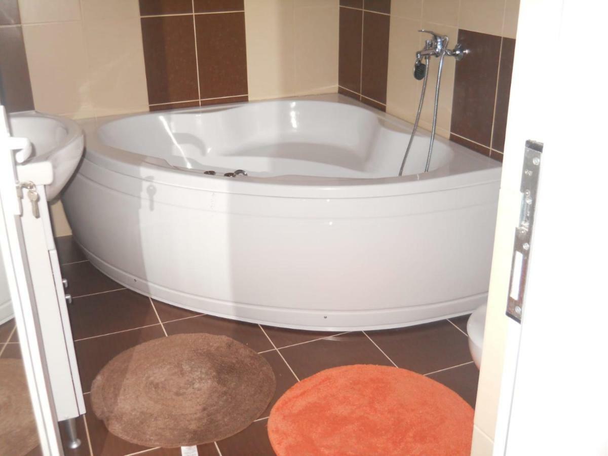 La Curtea Argeseana Apartment Valea Iasului Bagian luar foto